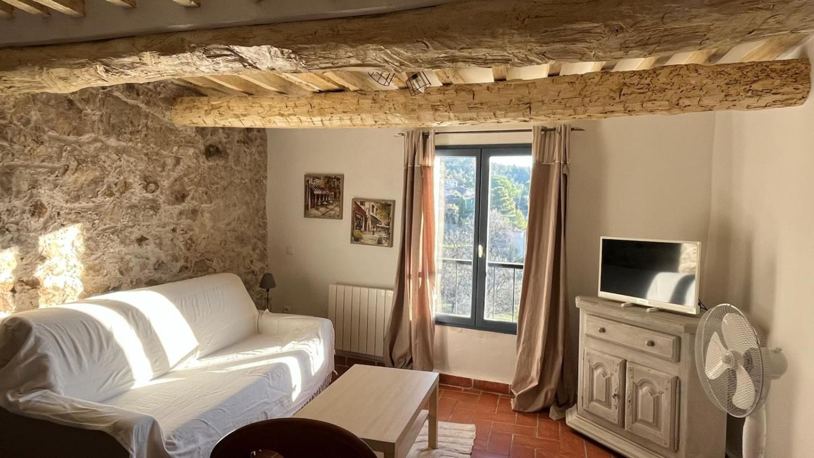 Au Puits De Figa Apartment Figanieres Luaran gambar